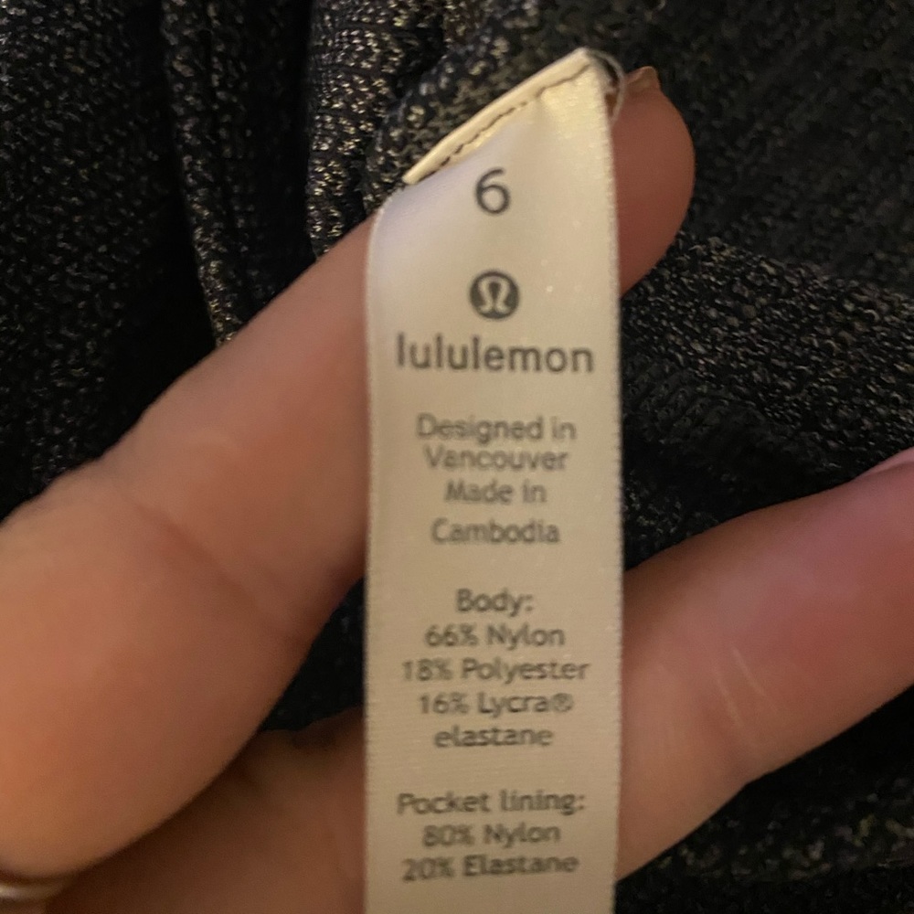 Brown lululemons with pockets
